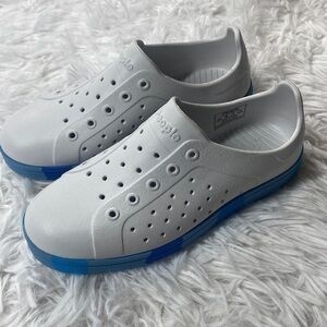 PEOPLE FOOTWEAR Kids  Ace Yeti White with blue size 12